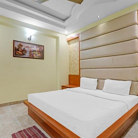 Super Capital O Townhouse Govinda Royal Hotel Kánpur Kültér fotó