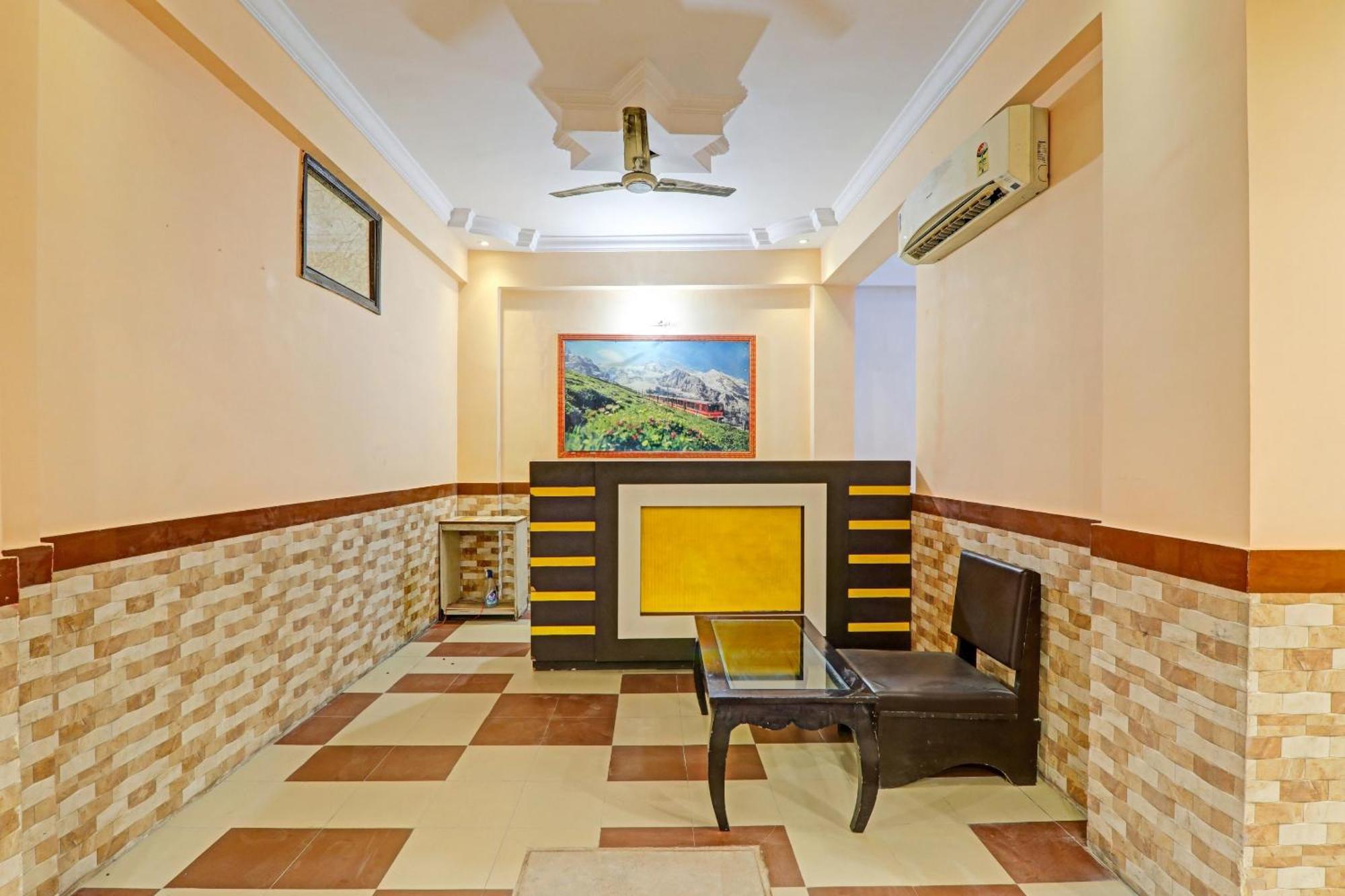 Super Capital O Townhouse Govinda Royal Hotel Kánpur Kültér fotó